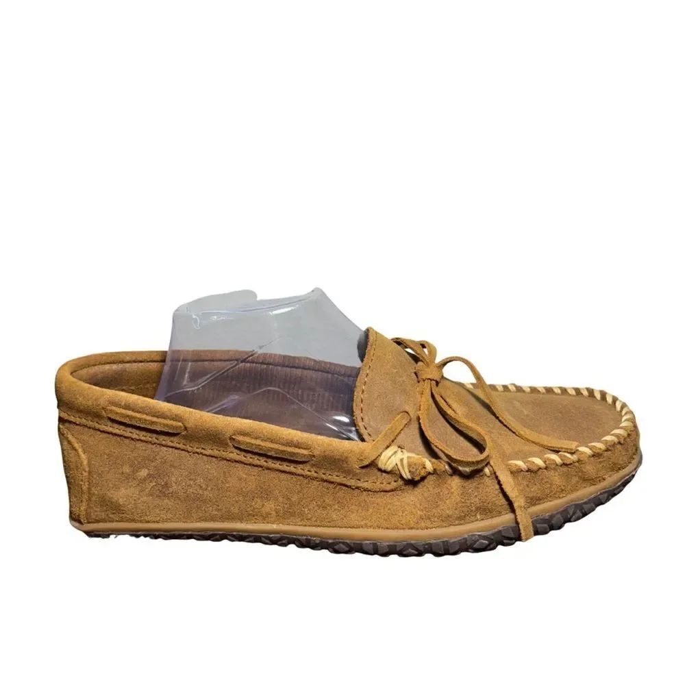 Women’s Minnetonka Moc slip on shoes size 10 brown